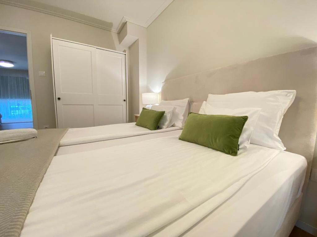Cosy Inner City Getaway Bestern セゲド エクステリア 写真